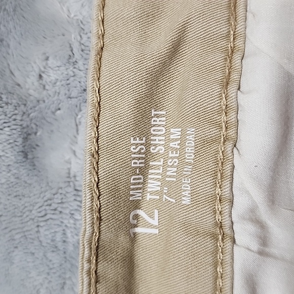 A.n.a size 12 mid rise khaki shorts - Picture 3 of 4